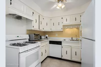 8045 N O'Connor Drive #6C, River Grove, IL 60171 - Photo 4