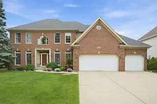 3423 Goldfinch Dr, Naperville, IL 60564 - Photo 2