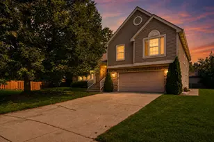 1173 N Clearwater Ct, Palatine, IL 60067 - Photo 2