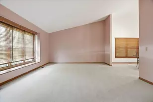 1173 N Clearwater Ct, Palatine, IL 60067 - Photo 4