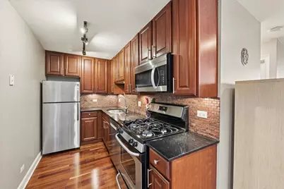 3900 N Pine Grove Avenue #907, Chicago, IL 60613 - Photo 4