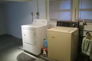 6421 Sinclair Ave, Berwyn, IL 60402 - Photo 20