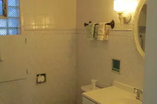 6421 Sinclair Ave, Berwyn, IL 60402 - Photo 12
