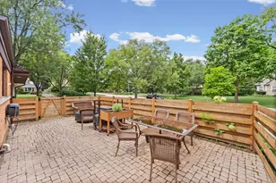 1880 Midland Ave, Highland Park, IL 60035 - Photo 16
