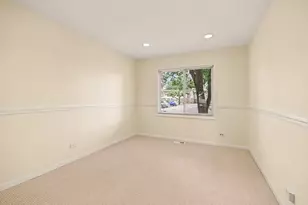 2920 Roberts Dr, Woodridge, IL 60517 - Photo 14