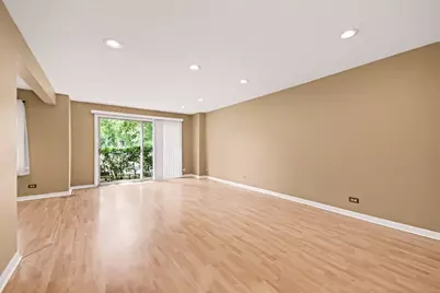 2920 Roberts Drive #4, Woodridge, IL 60517 - Photo 8