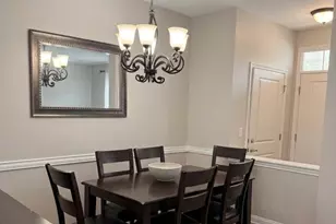 2564 Waterbury Ln, Buffalo Grove, IL 60089 - Photo 4