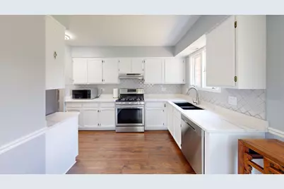 981 West Court #A, Naperville, IL 60563 - Photo 8