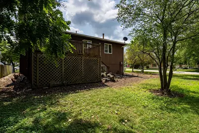 2107 Woodhavens Drive, Bloomington, IL 61701 - Photo 8