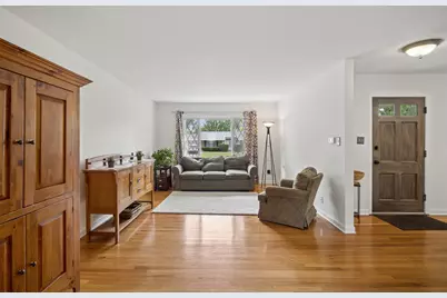 1050 E Kitson Drive, Palatine, IL 60074 - Photo 6