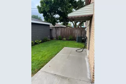 10030 S Fairfield Avenue, Chicago, IL 60655 - Photo 18