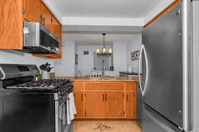10521 S Roberts Road #1B, Palos Hills, IL 60465 - Photo 6