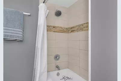 10521 S Roberts Road #1B, Palos Hills, IL 60465 - Photo 8