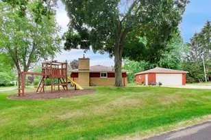 41588 N Illinois St, Zion, IL 60099 - Photo 12