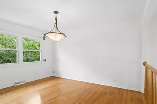 710 E Valley Ln, Arlington Heights, IL 60004 - Photo 6