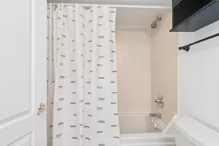 710 E Valley Ln, Arlington Heights, IL 60004 - Photo 14