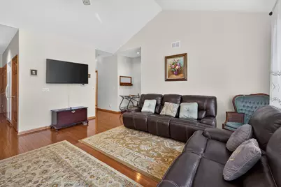3932 Balmoral Court, Rolling Meadows, IL 60008 - Photo 8