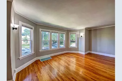 3042 N Lowell Avenue, Chicago, IL 60641 - Photo 2