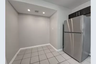 3042 N Lowell Avenue, Chicago, IL 60641 - Photo 8