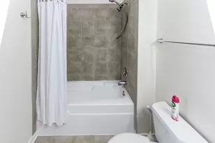 1153 W Washburne Ave, Chicago, IL 60608 - Photo 22