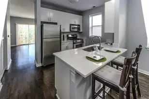 1153 W Washburne Ave, Chicago, IL 60608 - Photo 12