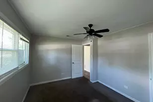 363 Blackhawk Dr, Park Forest, IL 60466 - Photo 16