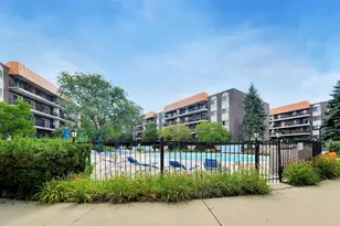 9529 Bronx Pl, Skokie, IL 60077 - Photo 6