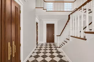 25W471 Plamondon Rd, Wheaton, IL 60189 - Photo 6