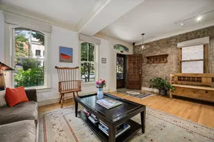 2231 N Magnolia Ave, Chicago, IL 60614 - Photo 2