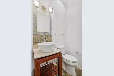 2910 N Commonwealth Avenue #3, Chicago, IL 60657 - Photo 22