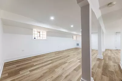 8025 S Euclid Avenue, Chicago, IL 60617 - Photo 26