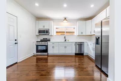 8025 S Euclid Avenue, Chicago, IL 60617 - Photo 8