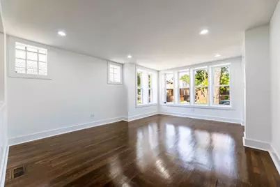 8025 S Euclid Avenue, Chicago, IL 60617 - Photo 4