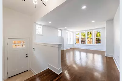 8025 S Euclid Avenue, Chicago, IL 60617 - Photo 2