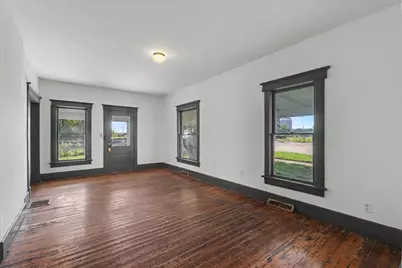 205 E Holloway Street, Bismarck, IL 61814 - Photo 6