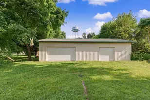 205 E Holloway St, Bismarck, IL 61814 - Photo 4