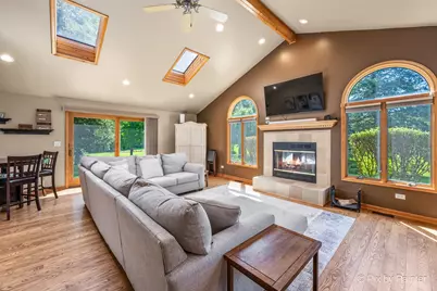 2116 N Pebble Drive, McHenry, IL 60051 - Photo 14