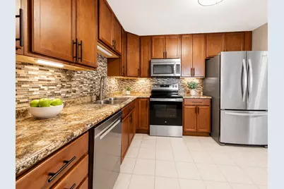375 Plum Creek Drive #312, Wheeling, IL 60090 - Photo 2