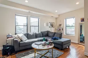 3754 N Bernard St, Chicago, IL 60618 - Photo 4