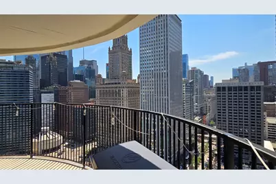 300 N State Street #2834, Chicago, IL 60654 - Photo 12