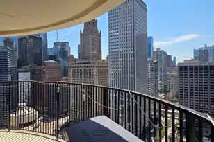 300 N State St, Chicago, IL 60654 - Photo 12