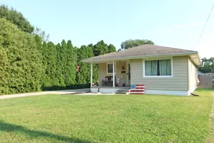 213 Sangamon St, Streator, IL 61364 - Photo 2