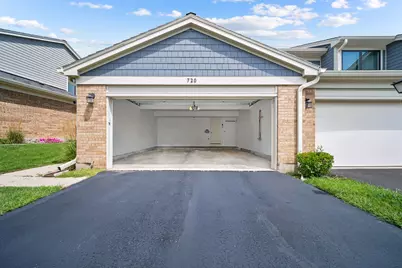 720 Caliente Court #720, Libertyville, IL 60048 - Photo 2
