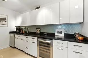 900 N Lake Shore Dr, Chicago, IL 60611 - Photo 8