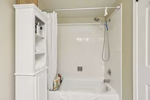 1350 Rock Cove Ct, Hoffman Estates, IL 60192 - Photo 22