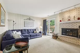 1350 Rock Cove Ct, Hoffman Estates, IL 60192 - Photo 16