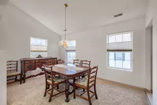306 Gazebo Ln, Lombard, IL 60148 - Photo 4