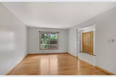 336 W Morris Avenue, Lombard, IL 60148 - Photo 6