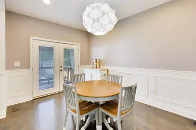2819 Cuyler Avenue, Berwyn, IL 60402 - Photo 18