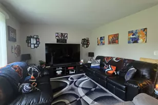 122 Canton Ln, Streamwood, IL 60107 - Photo 4
